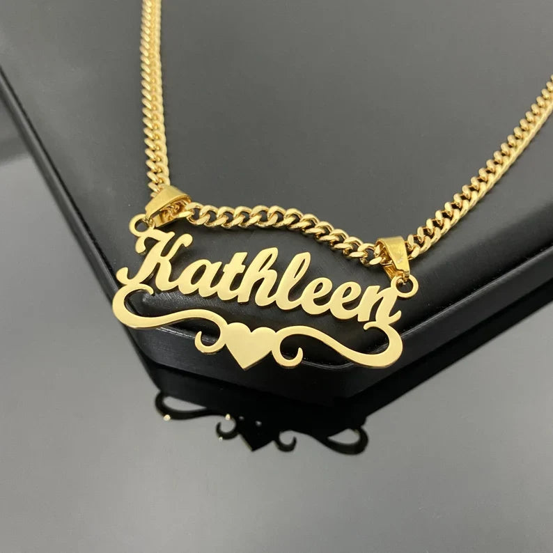 Dainty Nameplate Necklace